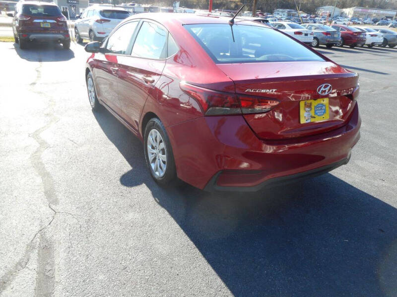 2019 Hyundai Accent SE