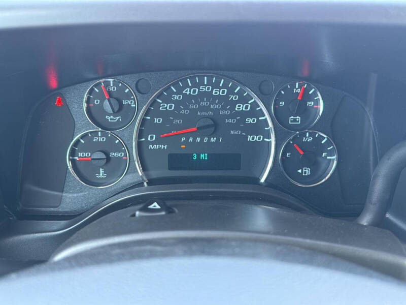 2025 Chevrolet Express 2500