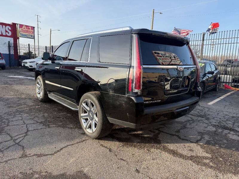 2018 Cadillac Escalade Luxury