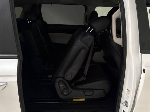 2022 Kia Carnival EX