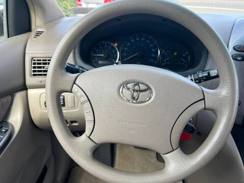 2009 Toyota Sienna