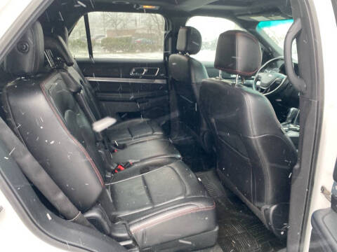 2017 Ford Explorer Sport