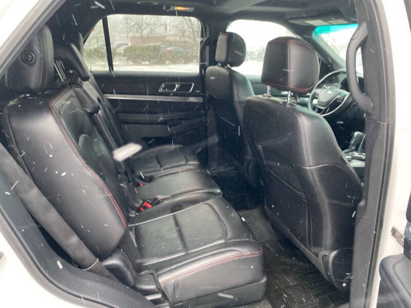 2017 Ford Explorer Sport