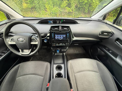 2016 Toyota Prius Two