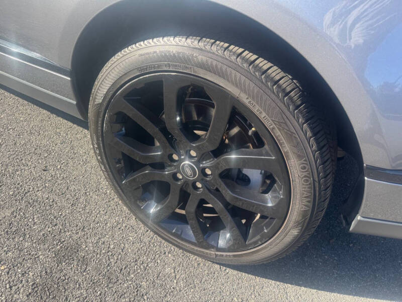 2021 Land Rover Range Rover P525 HSE Westminster Edition