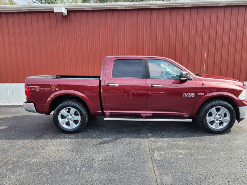 2017 RAM 1500 SLT