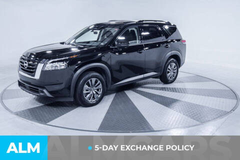 2025 Nissan Pathfinder SV
