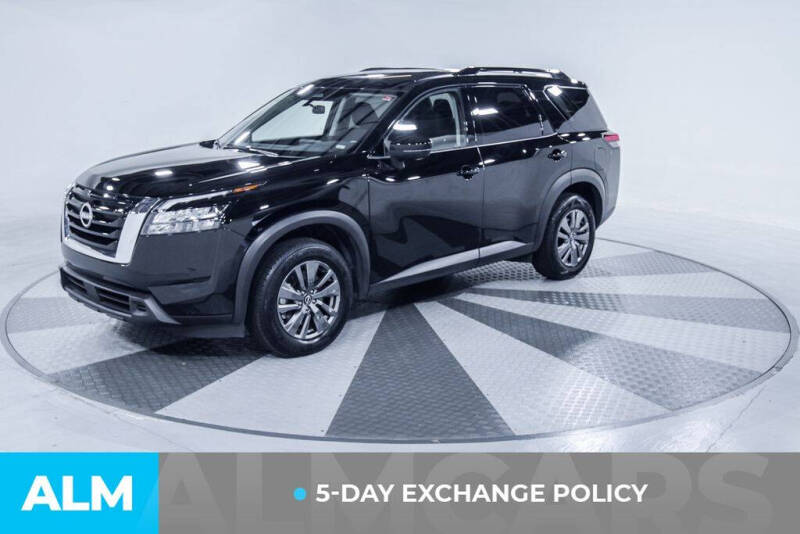 2025 Nissan Pathfinder SV