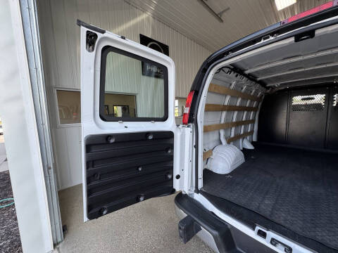 2023 GMC Savana 2500