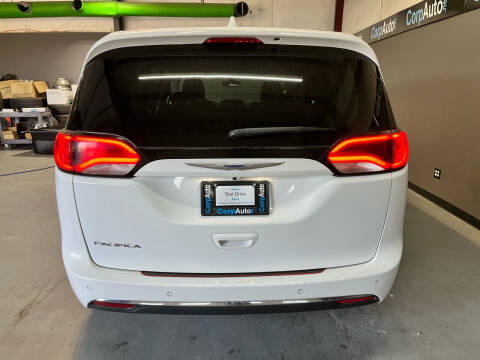 2018 Chrysler Pacifica Touring L