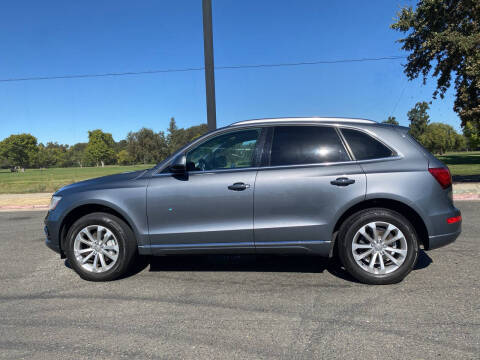2016 Audi Q5 2.0T quattro Premium Plus