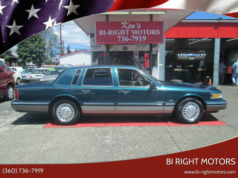 1997 Lincoln Town Car for sale at Bi Right Motors in Centralia WA