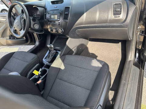 2017 Kia Forte5 LX