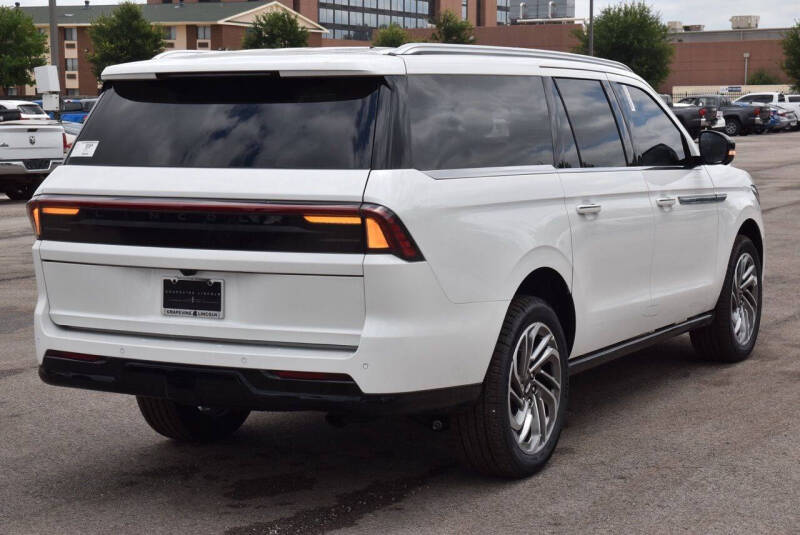 2026 Lincoln Navigator L Reserve