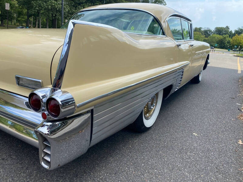 1957 Cadillac Fleetwood