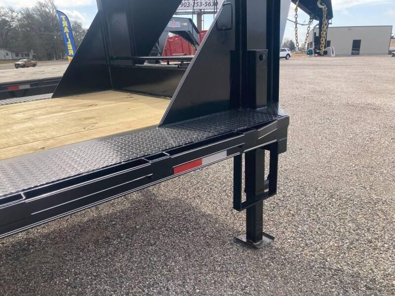 2023 Double A Trailers GN 102 x28 (24+4)