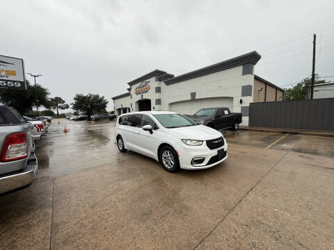 2023 Chrysler Pacifica Touring L