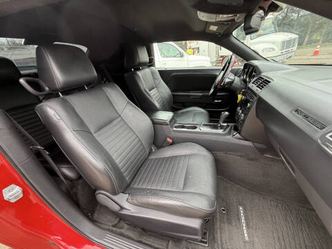 2012 Dodge Challenger SXT