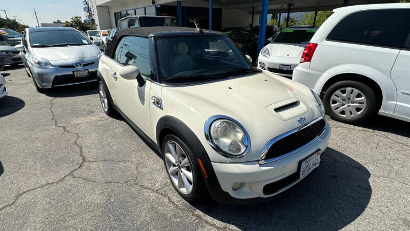 2011 MINI Cooper for sale at CAR CITY SALES in La Crescenta CA