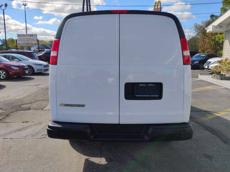 2021 Chevrolet Express 2500