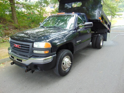 2005 GMC Sierra 3500 for sale at Lakewood Auto Body LLC in Waterbury CT