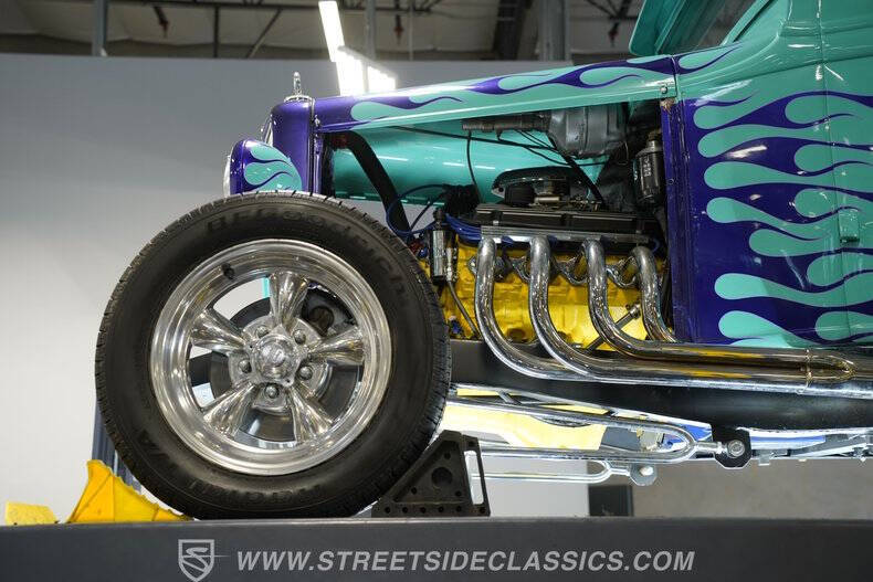 1932 Ford F-100