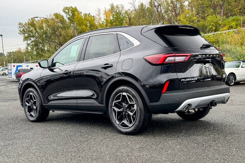 2025 Ford Escape Platinum