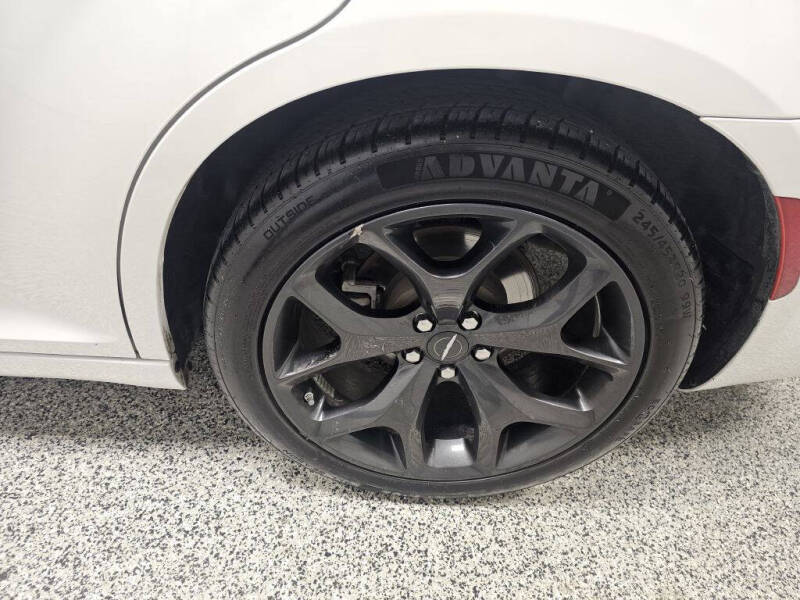 2023 Chrysler 300 S V6