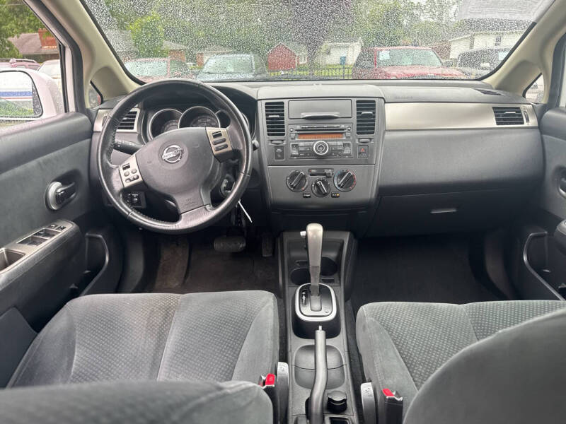2012 Nissan Versa 1.8 S