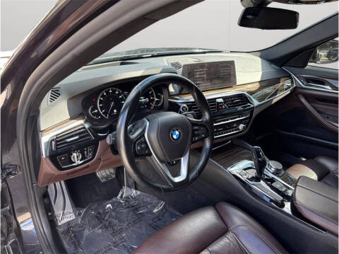 2018 BMW 5 Series 540i