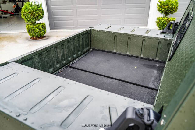 2001 AM General Hummer