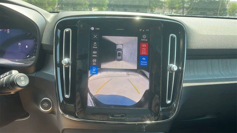 2026 Volvo XC40 B5 Plus