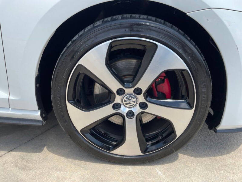 2016 Volkswagen Golf GTI SE