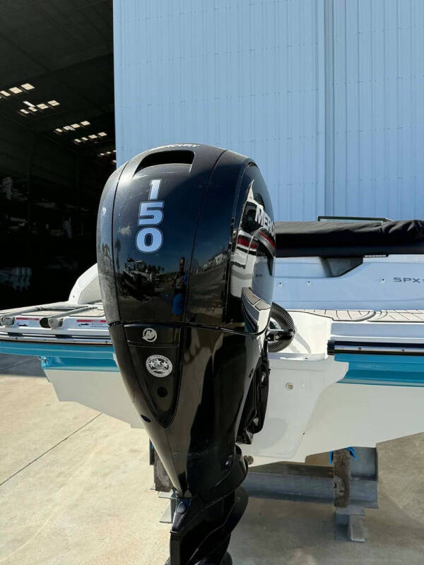 2022 Sea Ray SPX 190