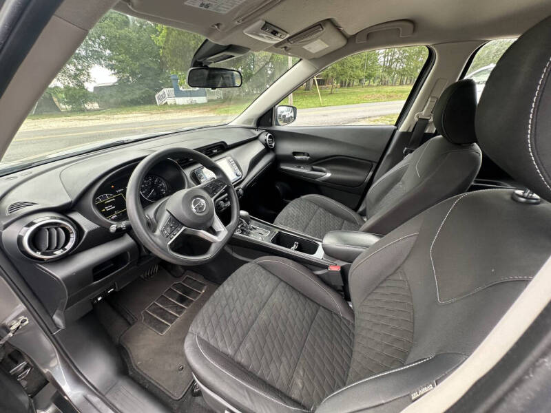 2021 Nissan Kicks SV