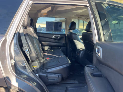 2020 Nissan Pathfinder Platinum