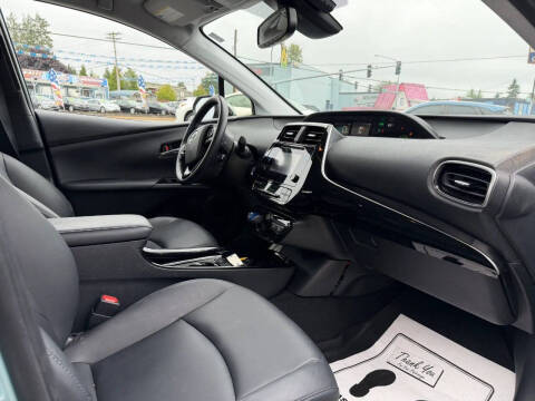2019 Toyota Prius XLE