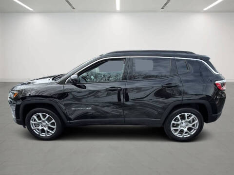 2023 Jeep Compass Latitude Lux