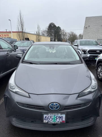 2022 Toyota Prius LE