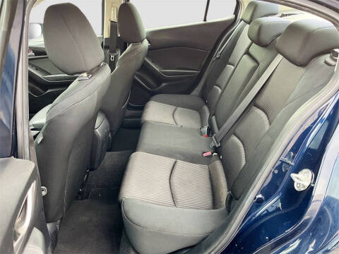 2016 Mazda MAZDA3 i Sport