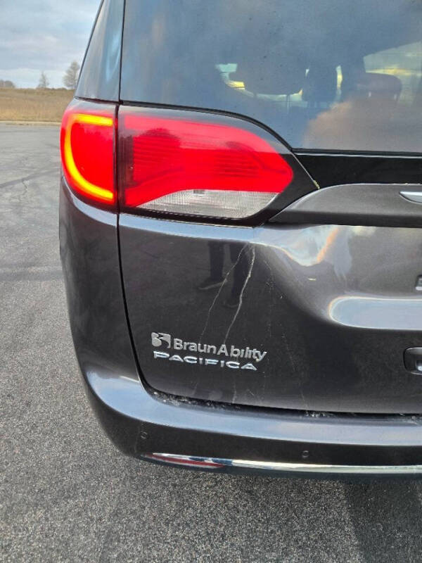 2020 Chrysler Pacifica Touring L