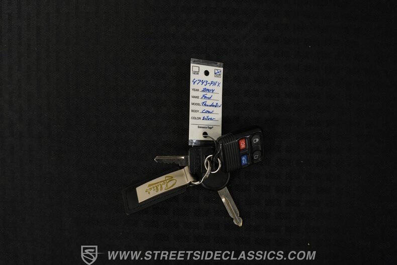 2004 Ford Thunderbird Deluxe