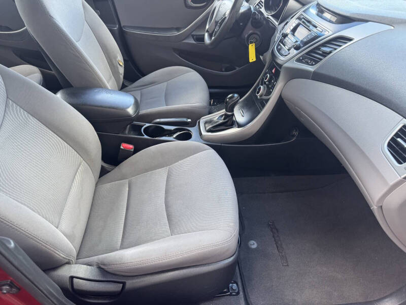 2016 Hyundai Elantra