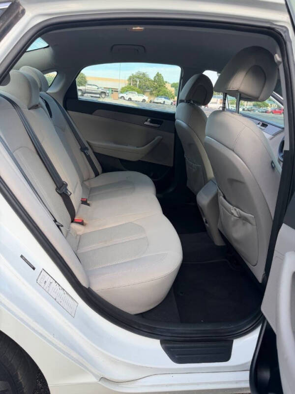 2016 Hyundai Sonata SE