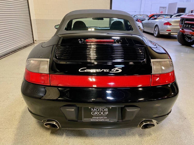 2004 Porsche 911 Carrera 4S
