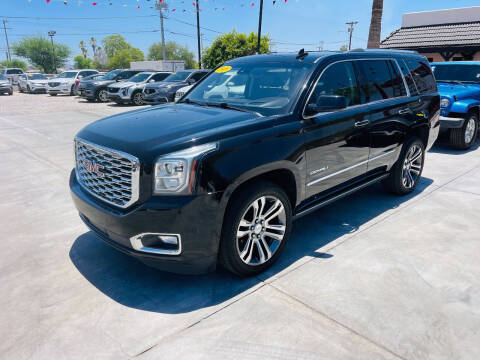2019 GMC Yukon for sale at A AND A AUTO SALES in Gadsden AZ