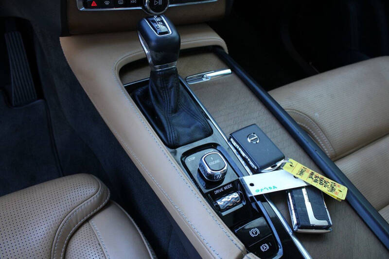 2016 Volvo XC90 T6 Inscription