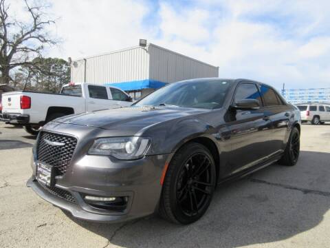 2018 Chrysler 300 for sale at Quality Investments in Tyler TX