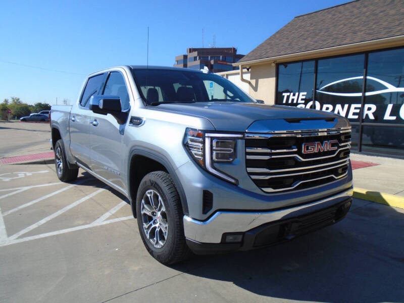 2025 GMC Sierra 1500 SLT's photo