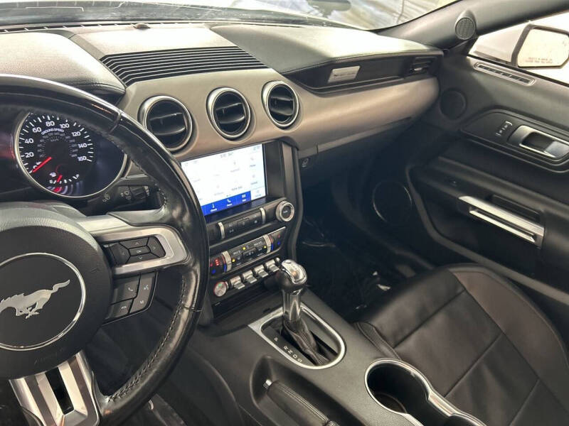 2022 Ford Mustang EcoBoost Premium